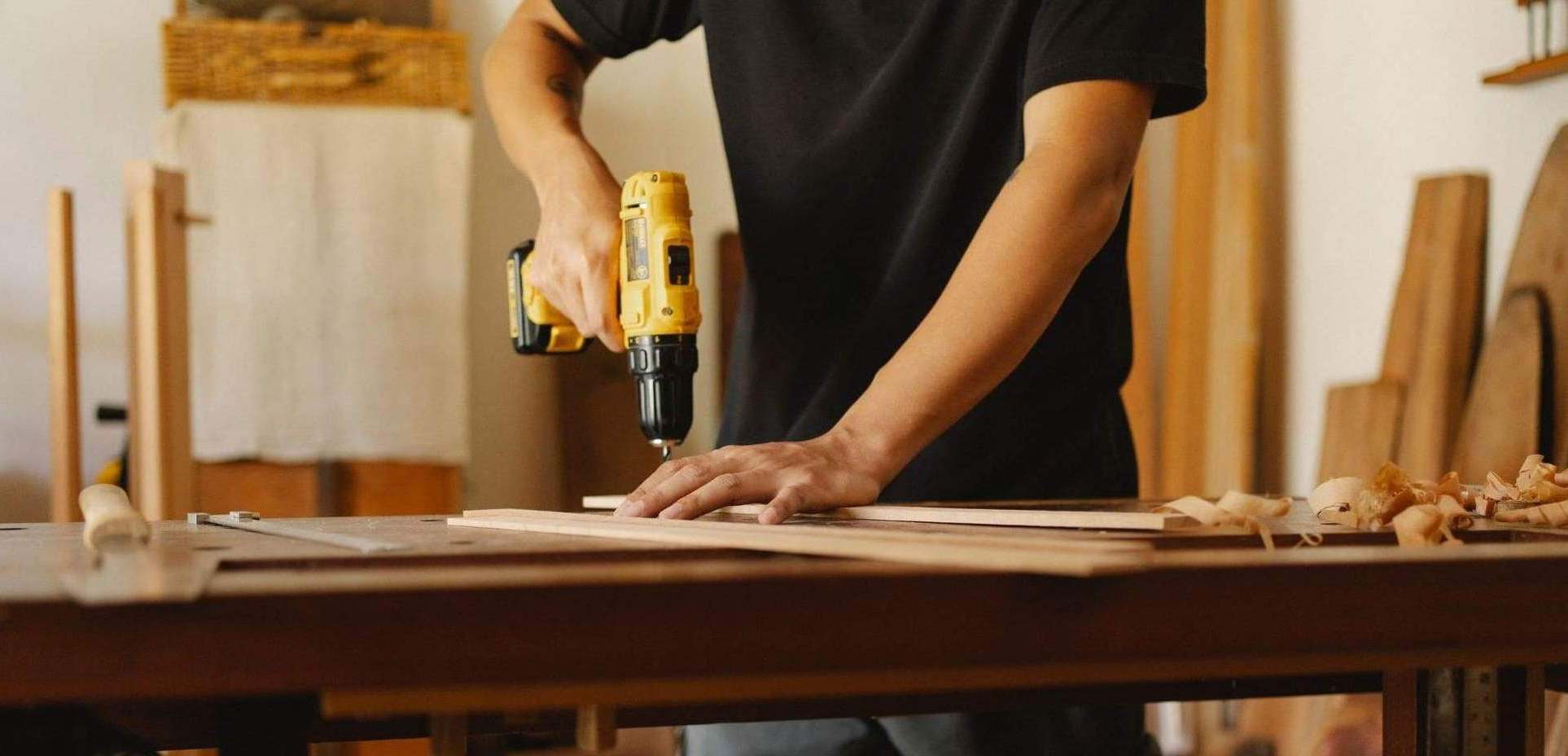 Need Carpenter Services